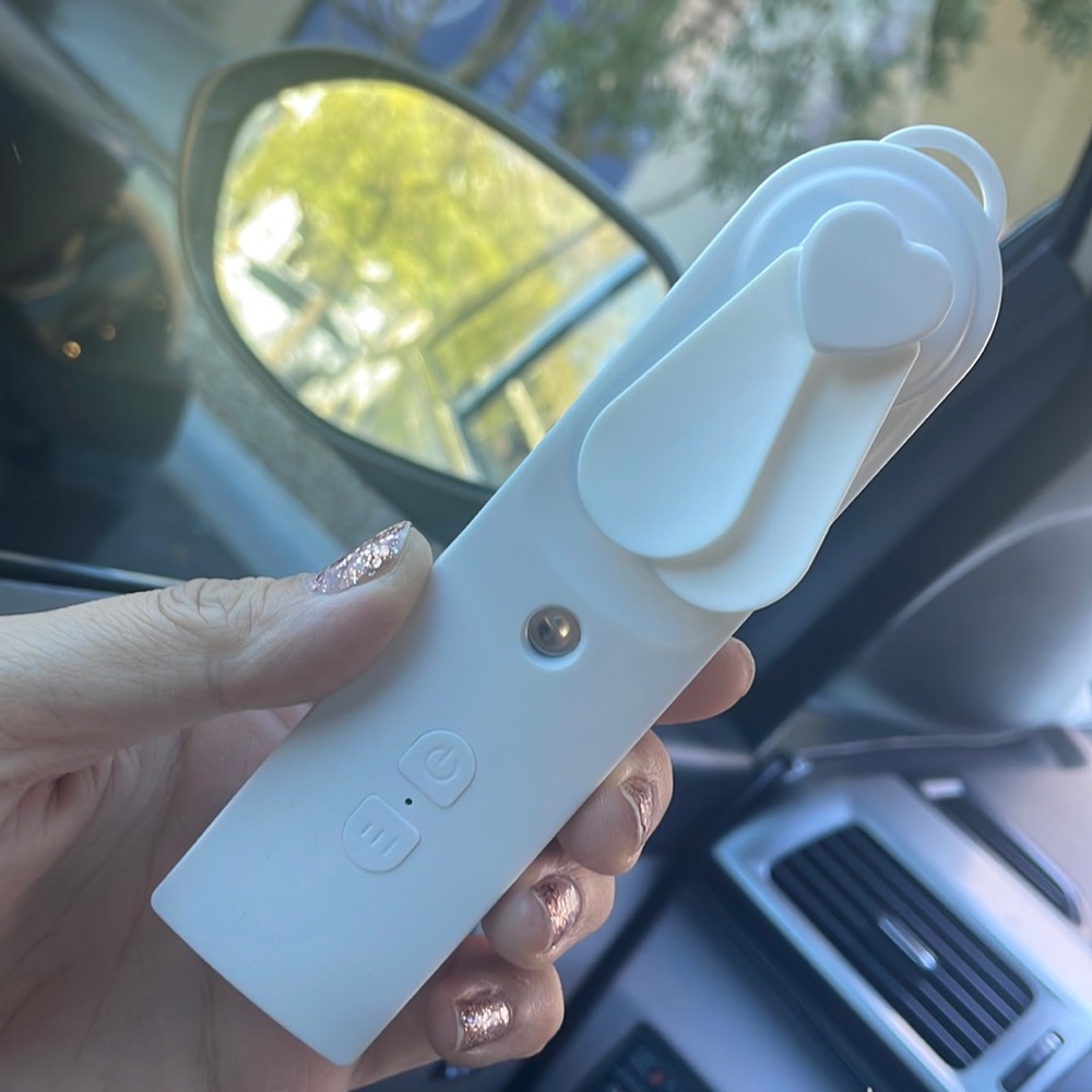 Nano mist hand held mini fan